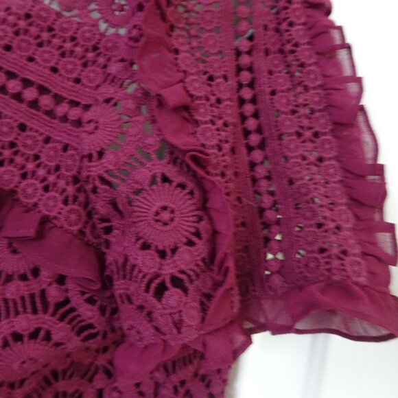 Daniel Rainn Size L Crochet lined Dressy Top Eggplant Wine Burgundy Dressy - Picture 4 of 11